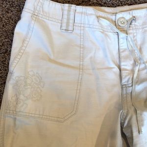 Cute Embroidered Khakis Convert into Capris